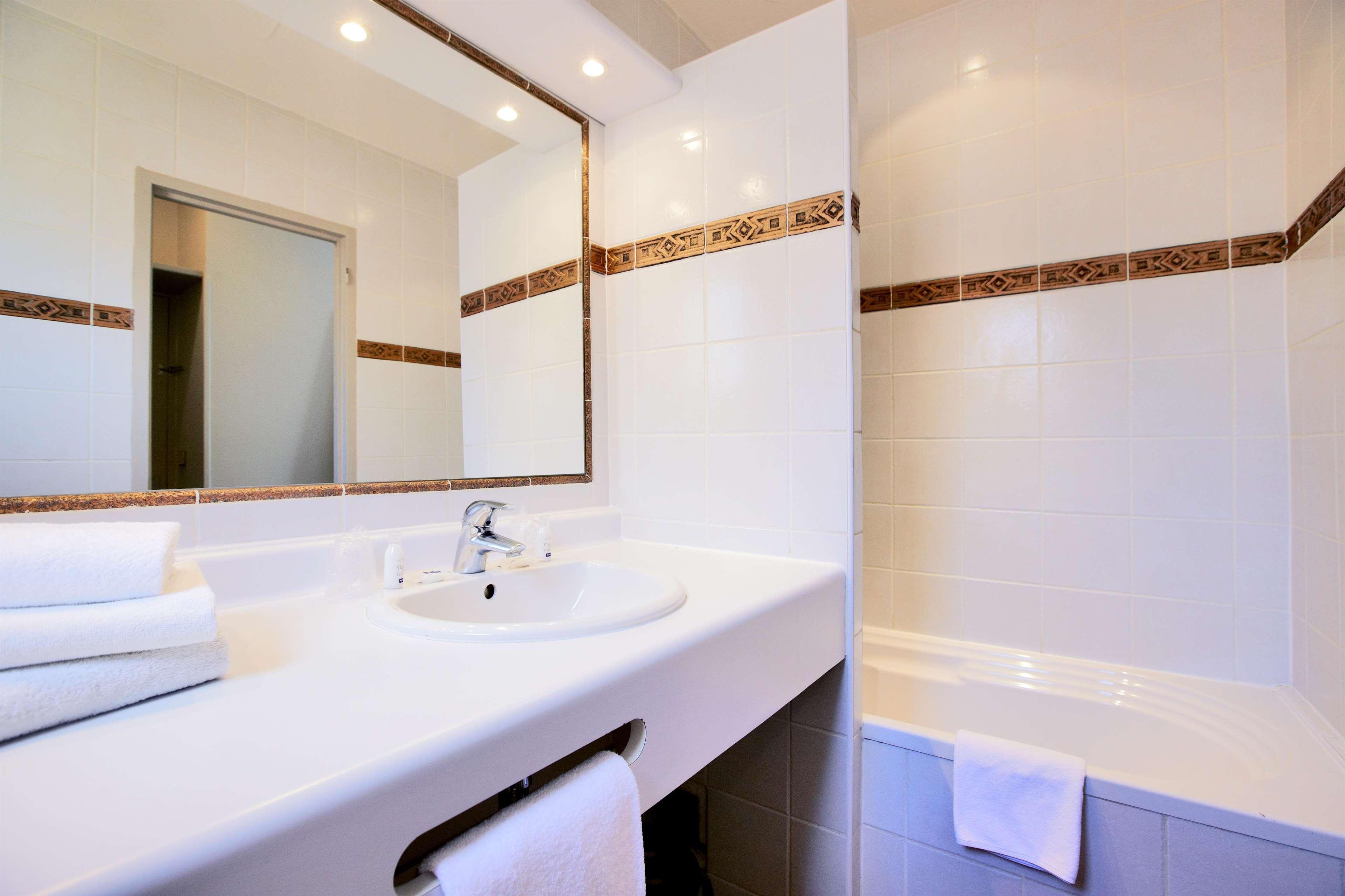Kyriad Nimes Centre מראה חיצוני תמונה